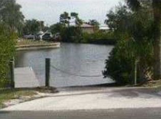 1425 Keyway Rd, Englewood, FL 34223