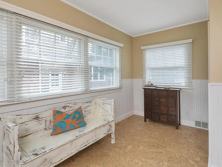 408 Tuttle Ave — Photo 11
