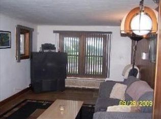 1021 Cedar Ave, Elgin, IL 60120