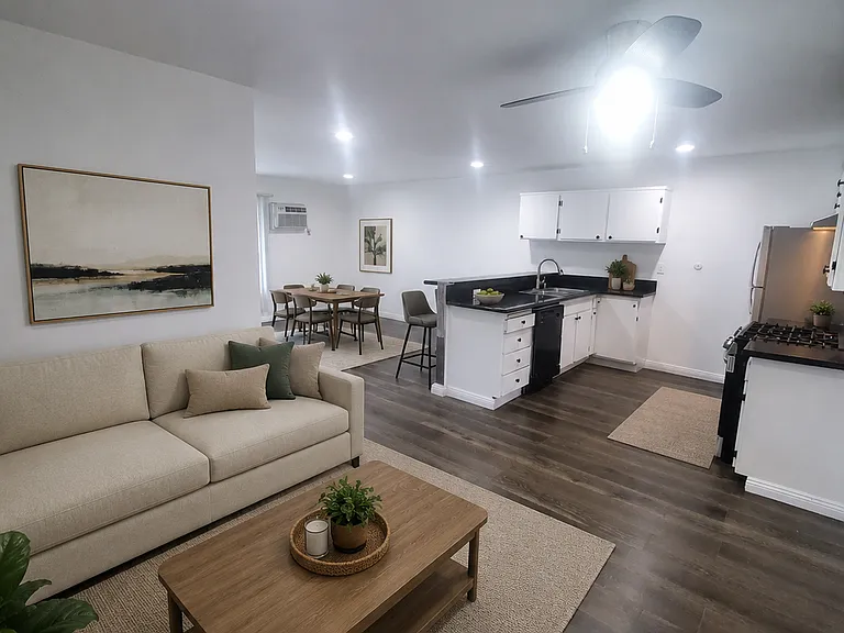 3907 La Crescenta Ave #205 — Photo 3