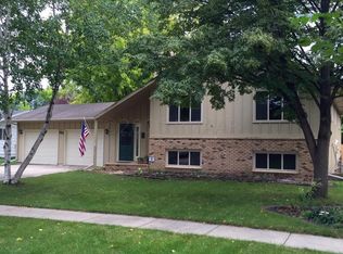 2826 Southgate Dr S, Fargo, ND 58103