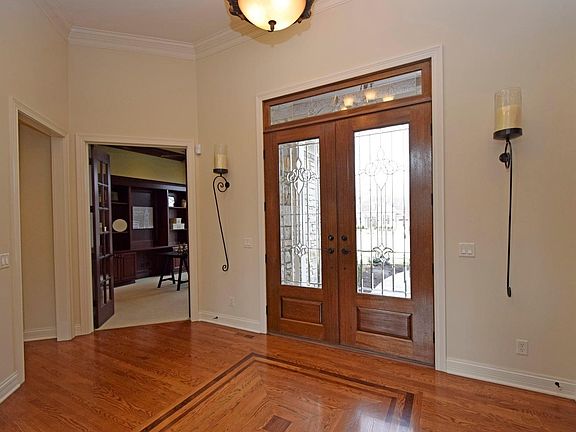2nd image of 6713 Sherbourne Ct