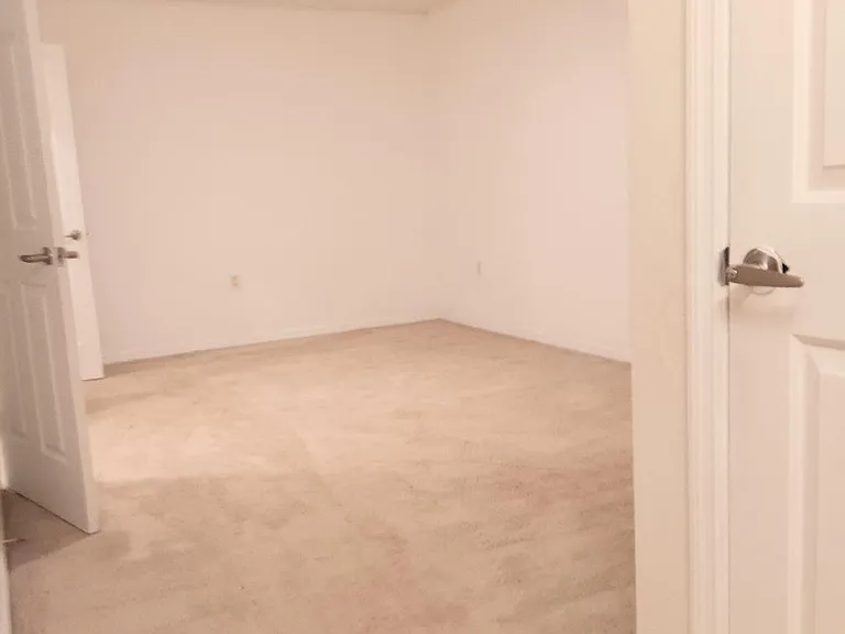 926 Washington Palm Loop — Photo 17