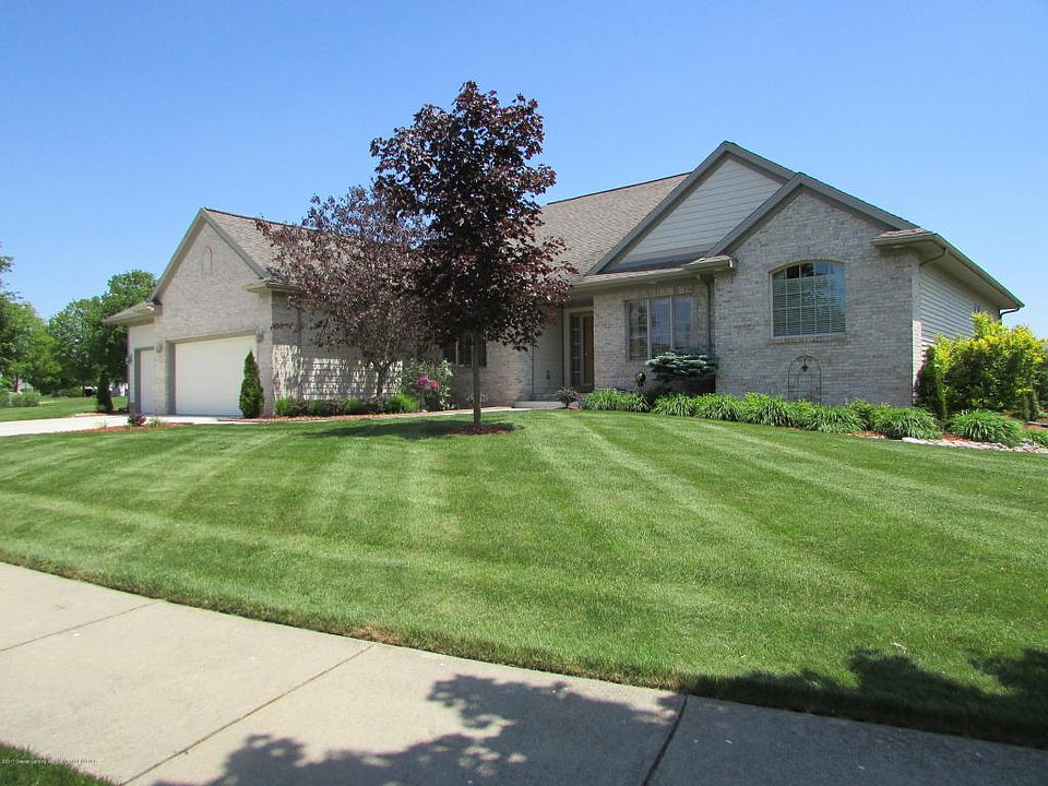 1st image of 536 Riverwalk Dr