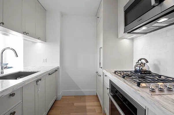 Rented by Douglas Elliman | media 18