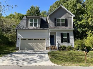120 W Pine St, Youngsville, NC 27596
