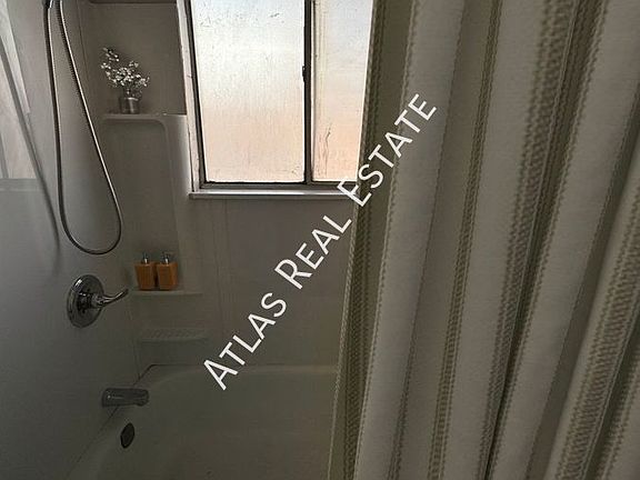 4th image of 2402 E Monument St #2412-C