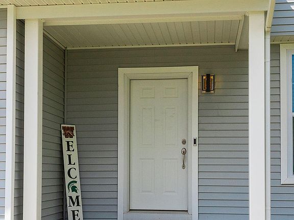 3rd image of 642 Anhinga Dr