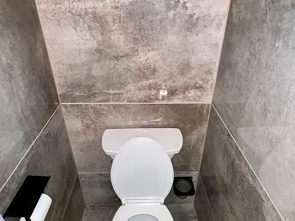 5th image of 3537 Mare Ln