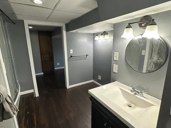 606 SE Florence Ave, Lees Summit, MO 64063