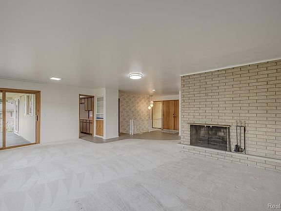 5th image of 3108 Schoolhouse Dr