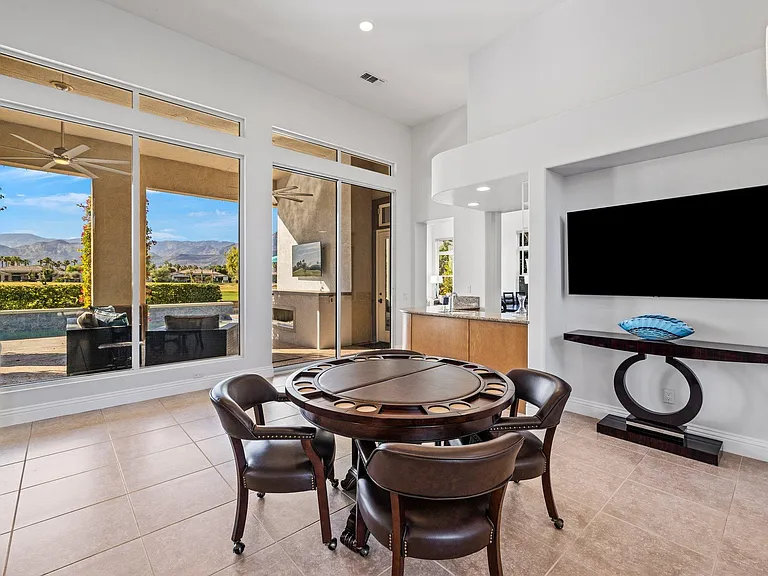 81045 Legends Way — Photo 18