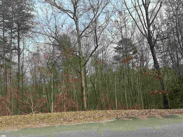 305 Thomas Heights Cir, Seneca, SC 29678