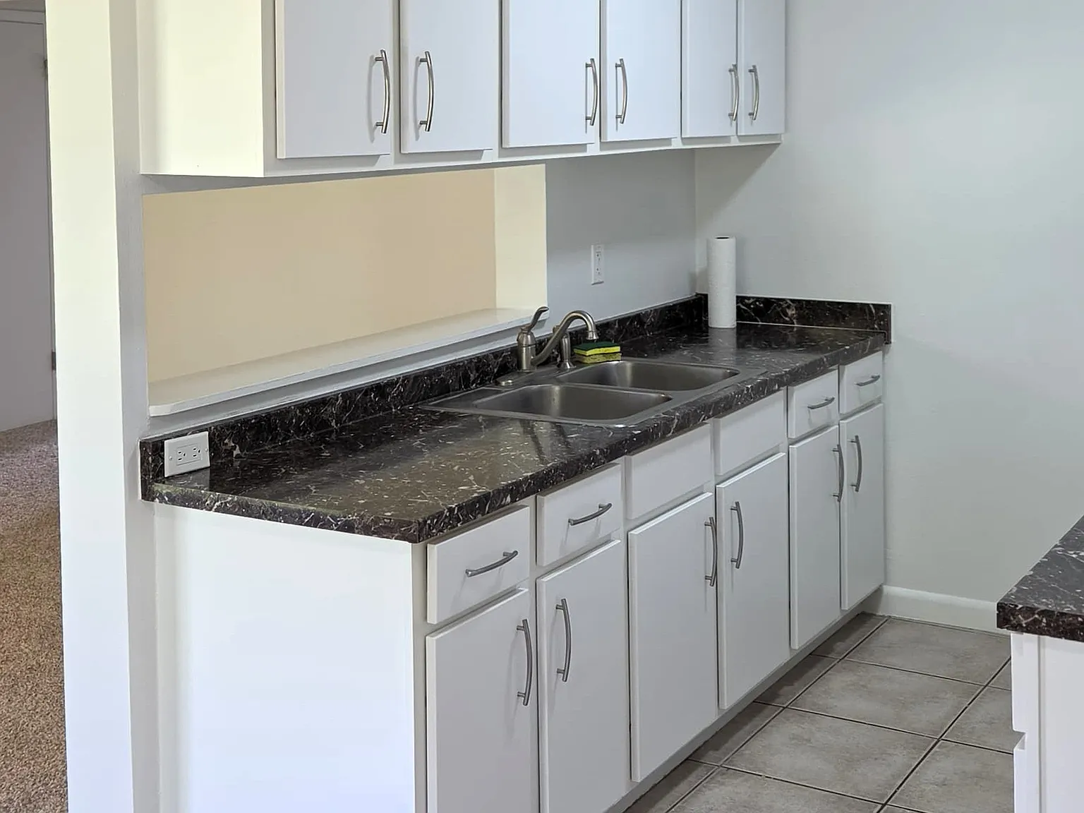 2 bed, 850 sqft, $1,295 — Photo 3