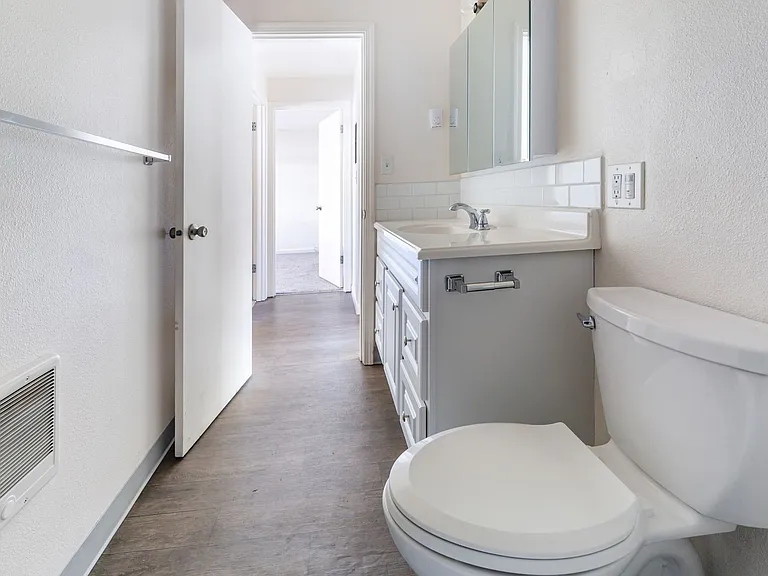 Welcome to Heather Place Apartments - Where comfort meets convenience! — Photo 24