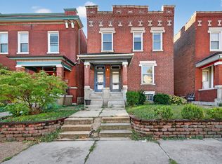 2854 Victor St, Saint Louis, MO 63104