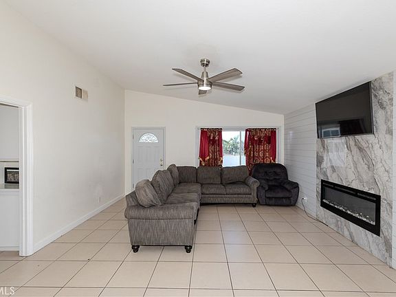 5th image of 24201 Jagger St