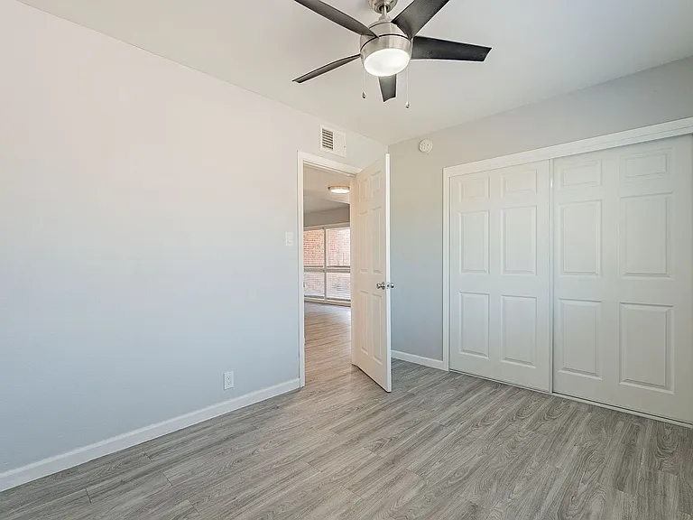 301 W Turney Ave — Photo 30