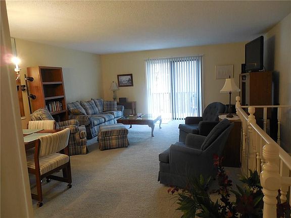 3rd image of 50 Abingdon Ln