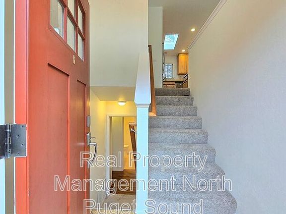 3rd image of 8311 15th Pl NE