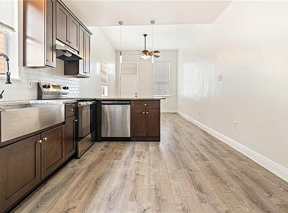 4th image of 2117 Foucher St