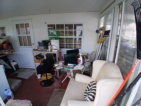 5th image of 106 Yacht View Ln