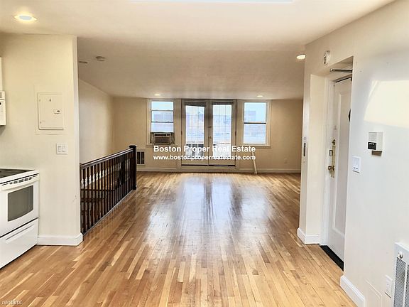 140 Beacon St. #7 Boston - Back Bay Unit Photo 2 (1)