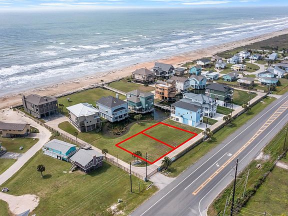 3rd image of 16 Blue Heron Cir