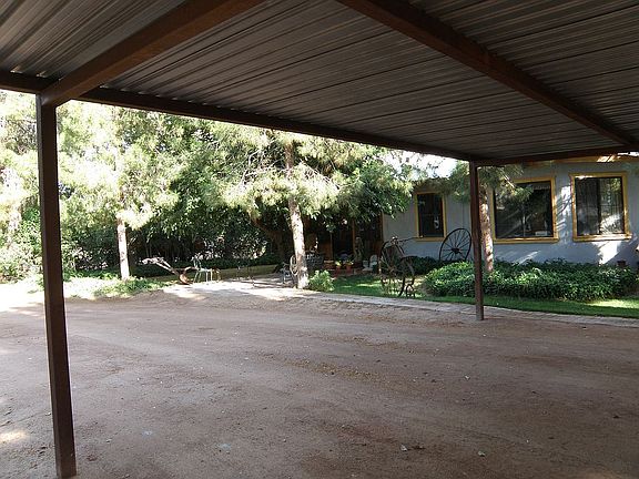 3rd image of 21410 S Lindsay Rd