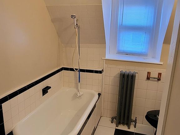 5th image of 1305 W Roosevelt Blvd Floor 3