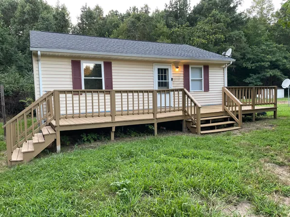 182 Veney Ln, Farnham, VA 22460