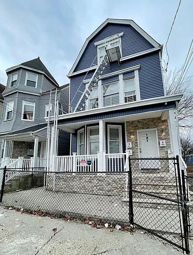 197 S 11th St #1 Photo 1