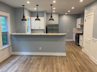 1688 Glenmont Rd, Cleveland Heights, OH 44118