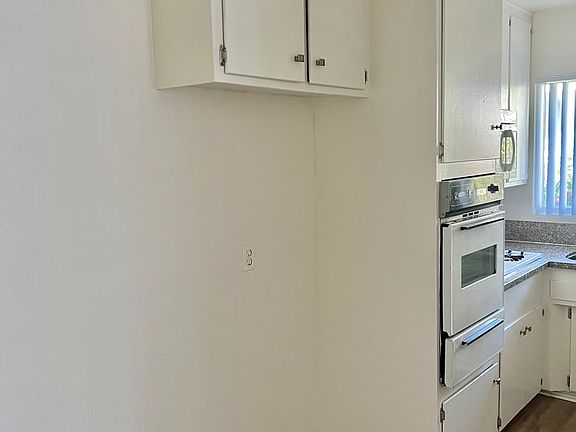 5th image of 7331 Newlin Ave APT D