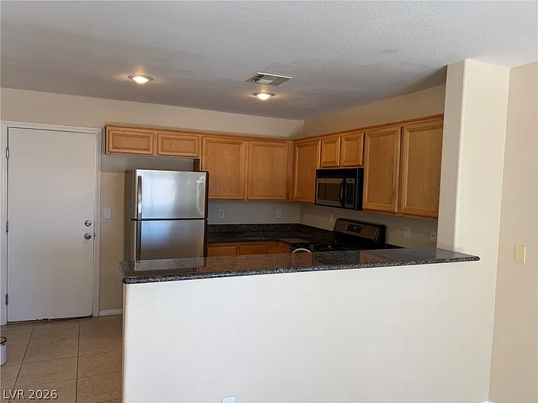 5079 Penryn Ct — Photo 2