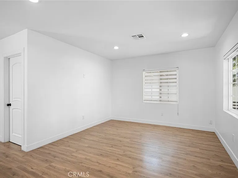 1010 Mariposa St — Photo 4