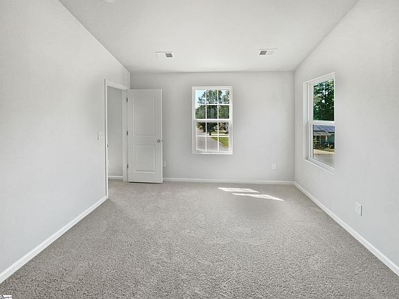5th image of 353 Timberwood Dr