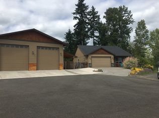 122-8 Heights Ln, Onalaska, WA 98570