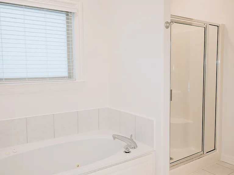 5304 Wolfpen Woods Dr — Photo 26