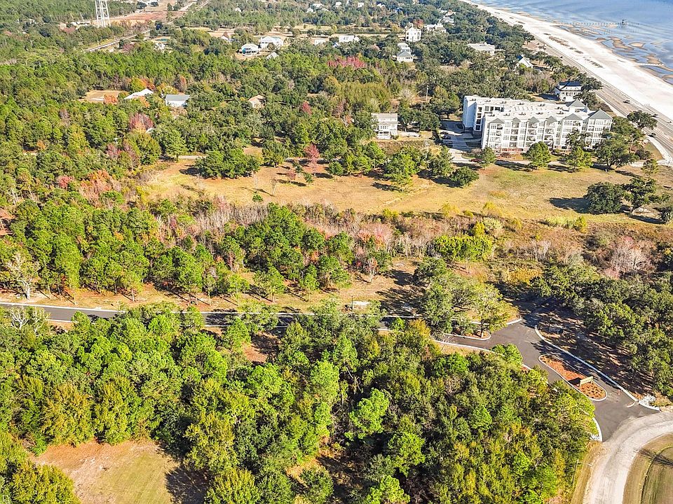 1st image of 128 Live Oak Way