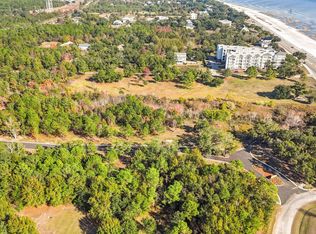 124 W Beach Blvd, Pass Christian, MS 39571