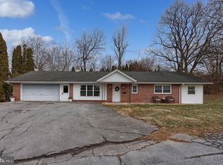 532 Pointview Ave, Ephrata, PA 17522