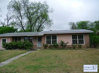 635 Freiling Dr, San Antonio, TX 78213