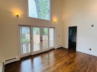 3 Leech Cir S #1, Glen Cove, NY 11542