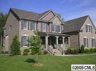 216 Red Twig Ct, Waxhaw, NC 28173