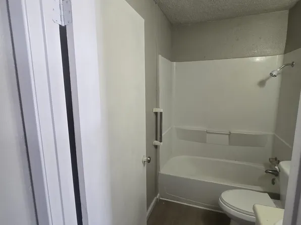 1222 Brazos St, Graham, TX 76450