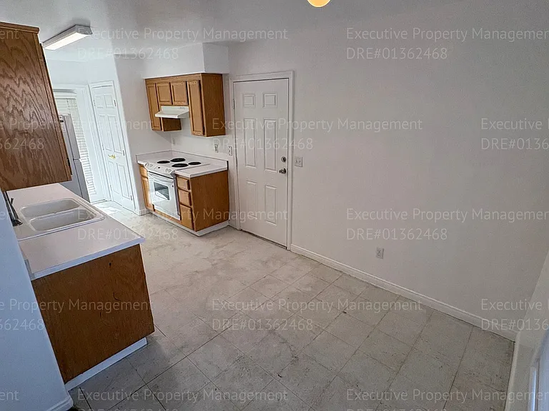 757 Spring Meadow Ct. — Photo 8