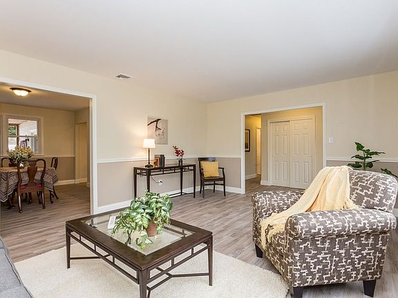 large rooms, plenty of light