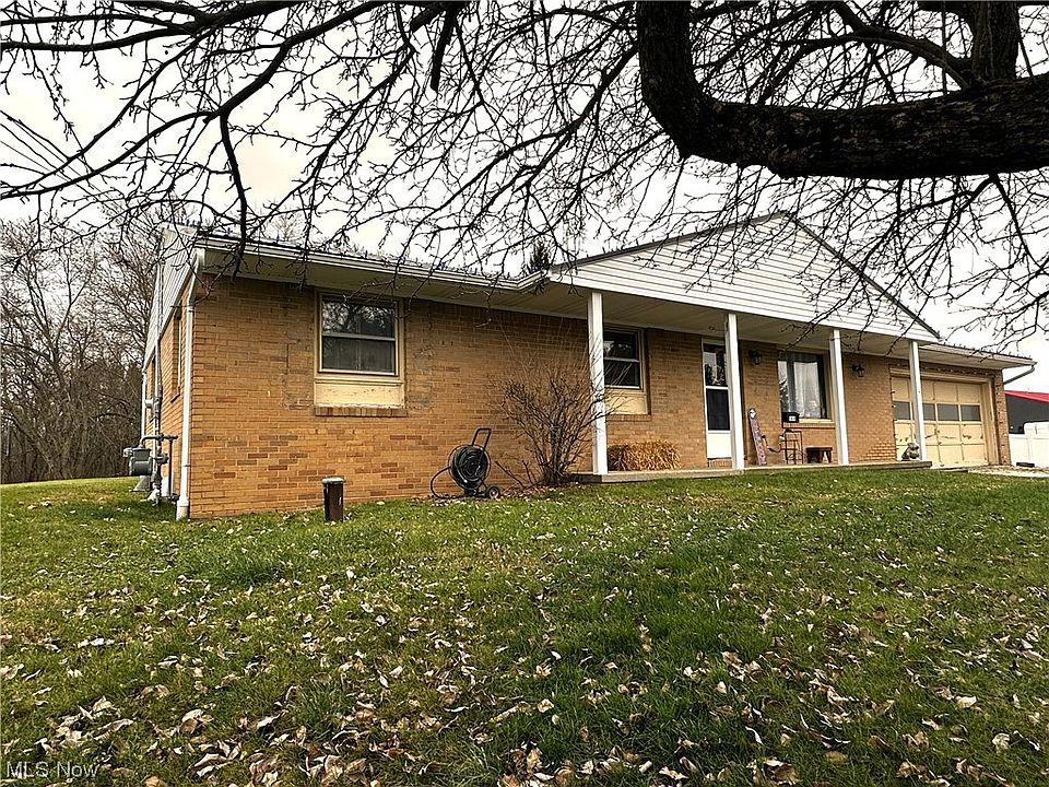 2nd image of 1830 Rosemont Rd
