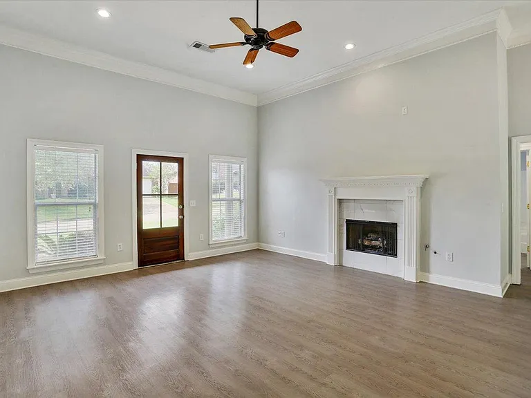 428 Wildberry Cir — Photo 16
